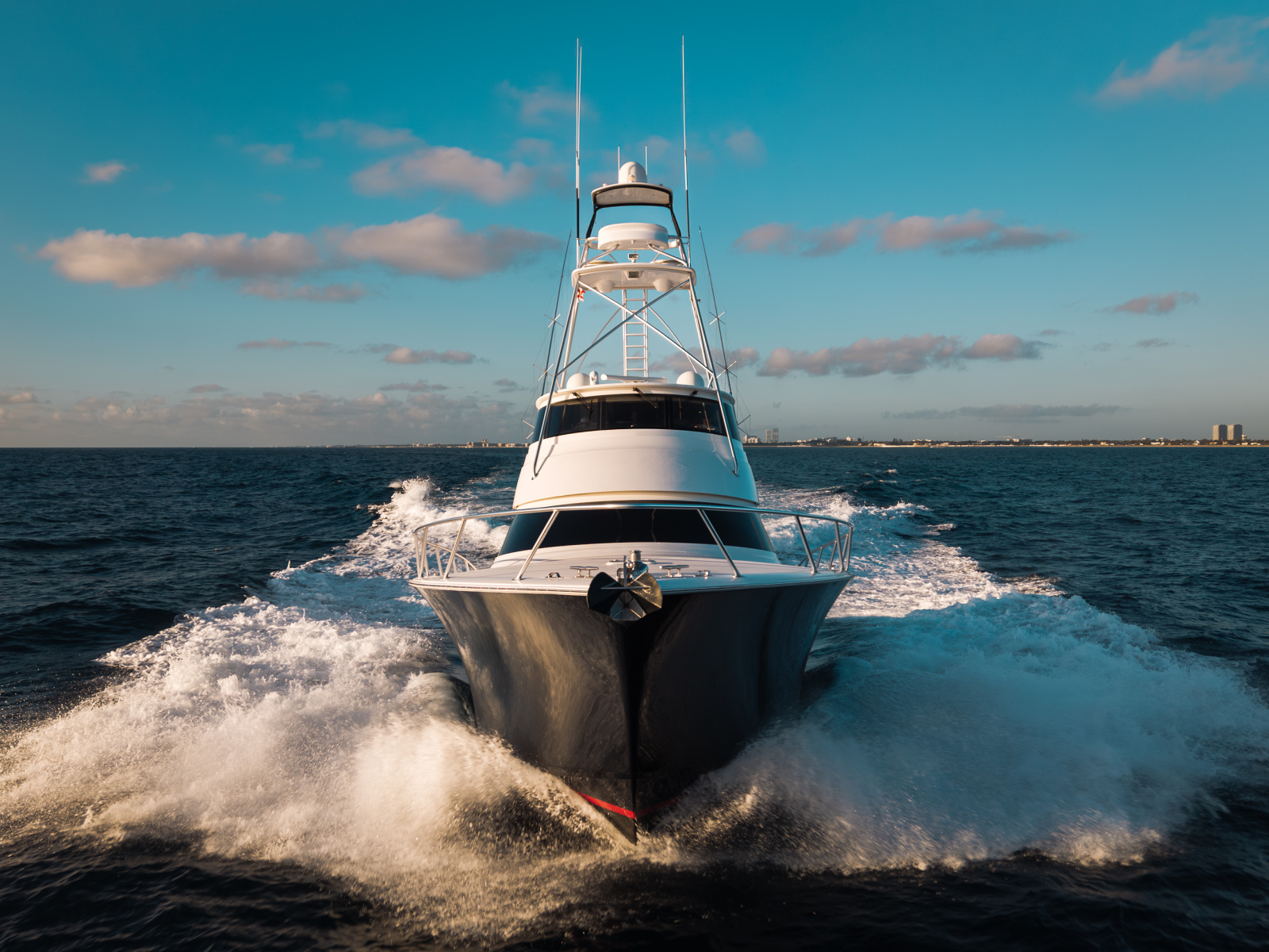 70' 2015 Viking 70 CV ENCLOSED BRIDGE