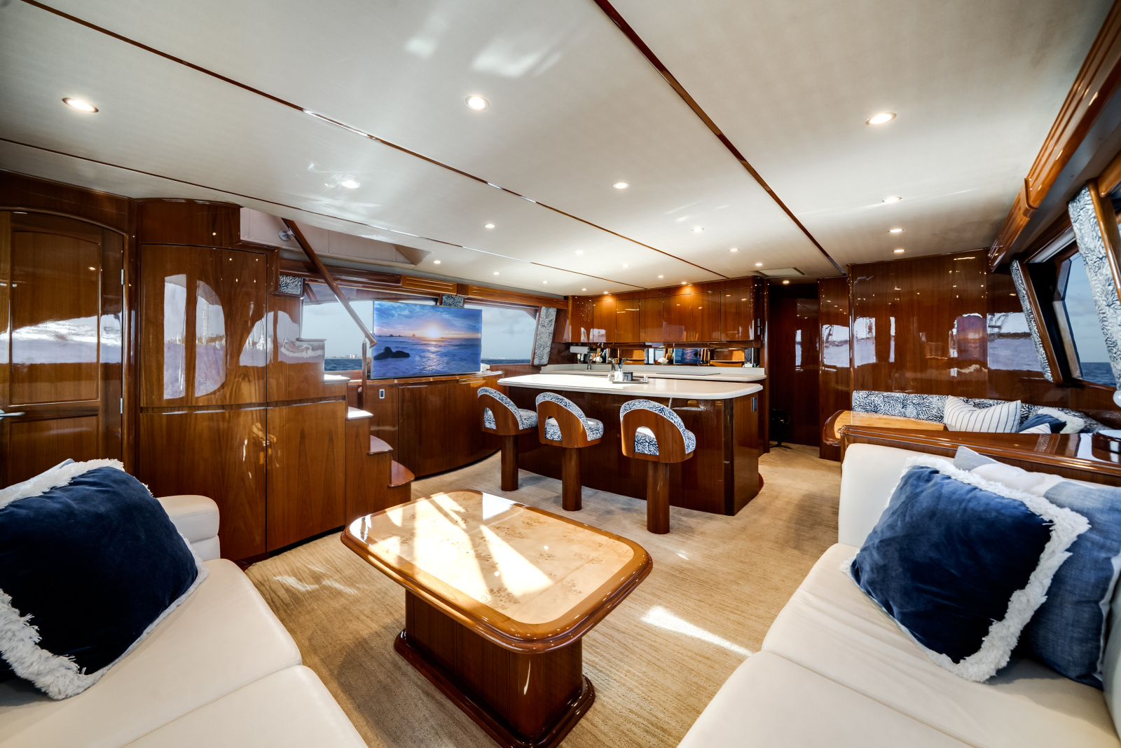 70' 2015 Viking 70 CV ENCLOSED BRIDGE