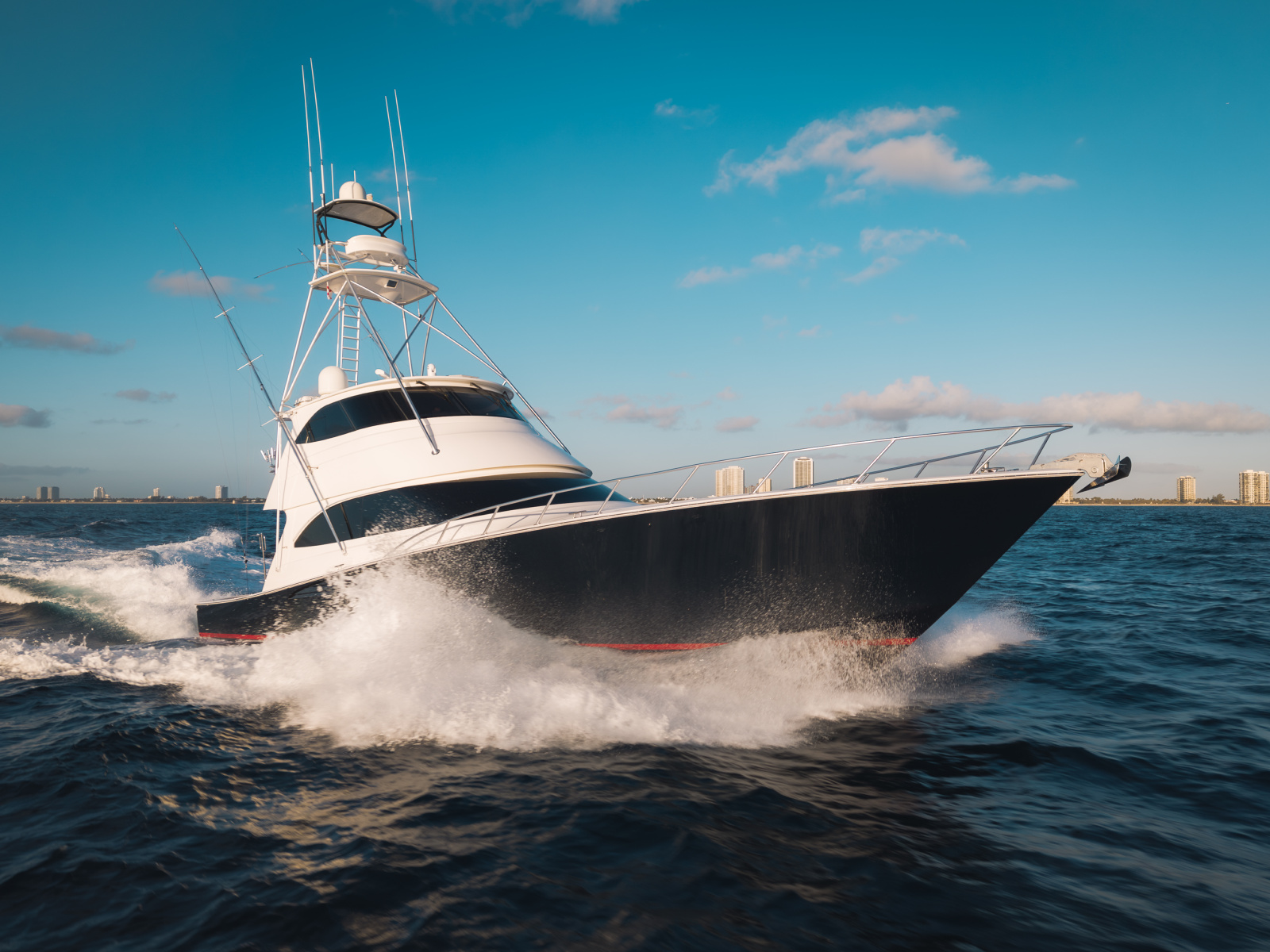 70' 2015 Viking 70 CV ENCLOSED BRIDGE