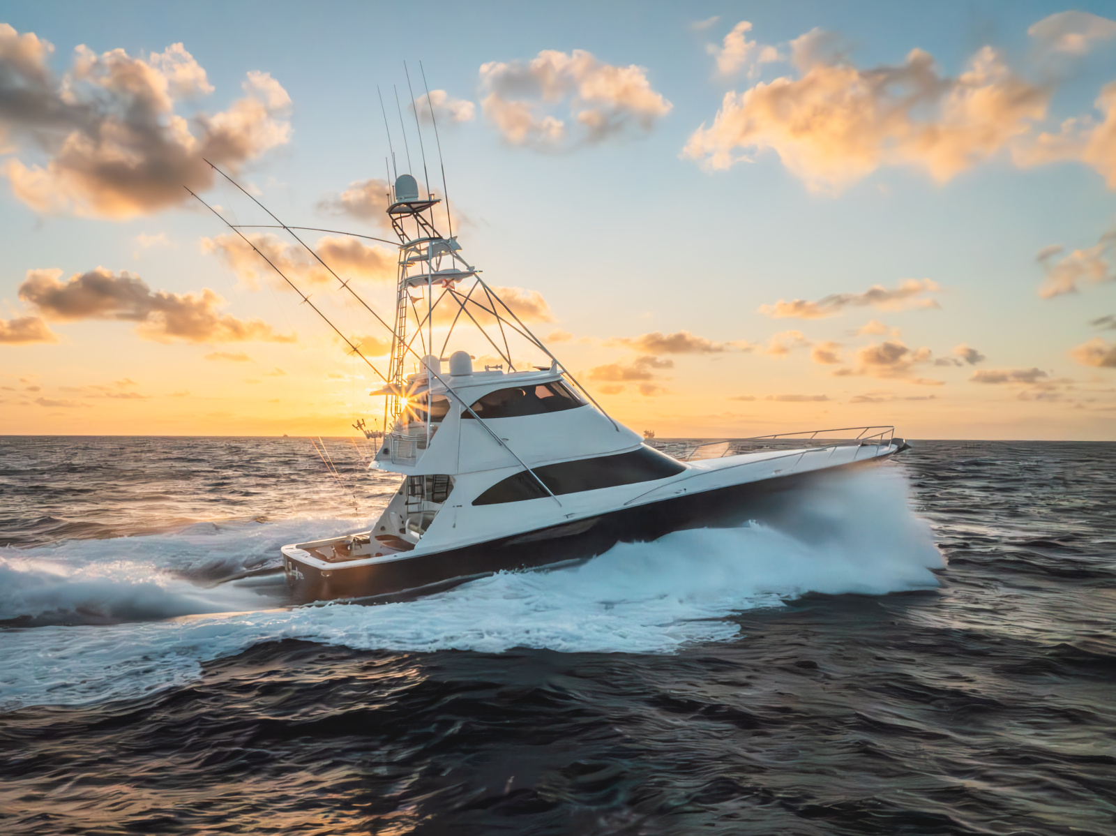 70' 2015 Viking 70 CV ENCLOSED BRIDGE