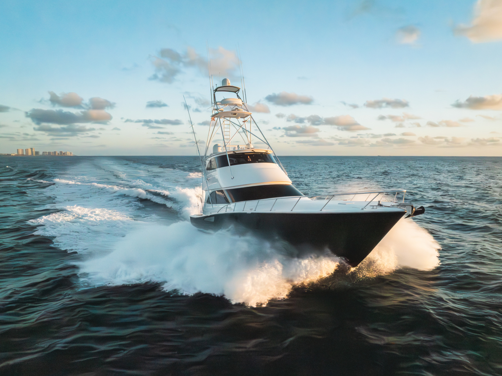 70' 2015 Viking 70 CV ENCLOSED BRIDGE