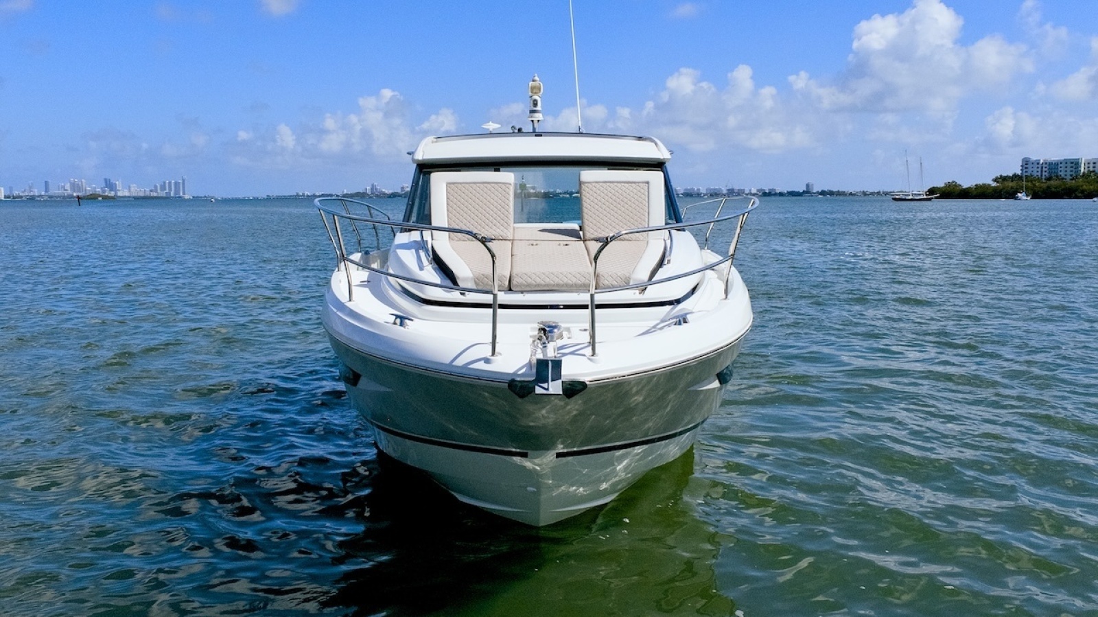 37' 2020 Jeanneau NC37