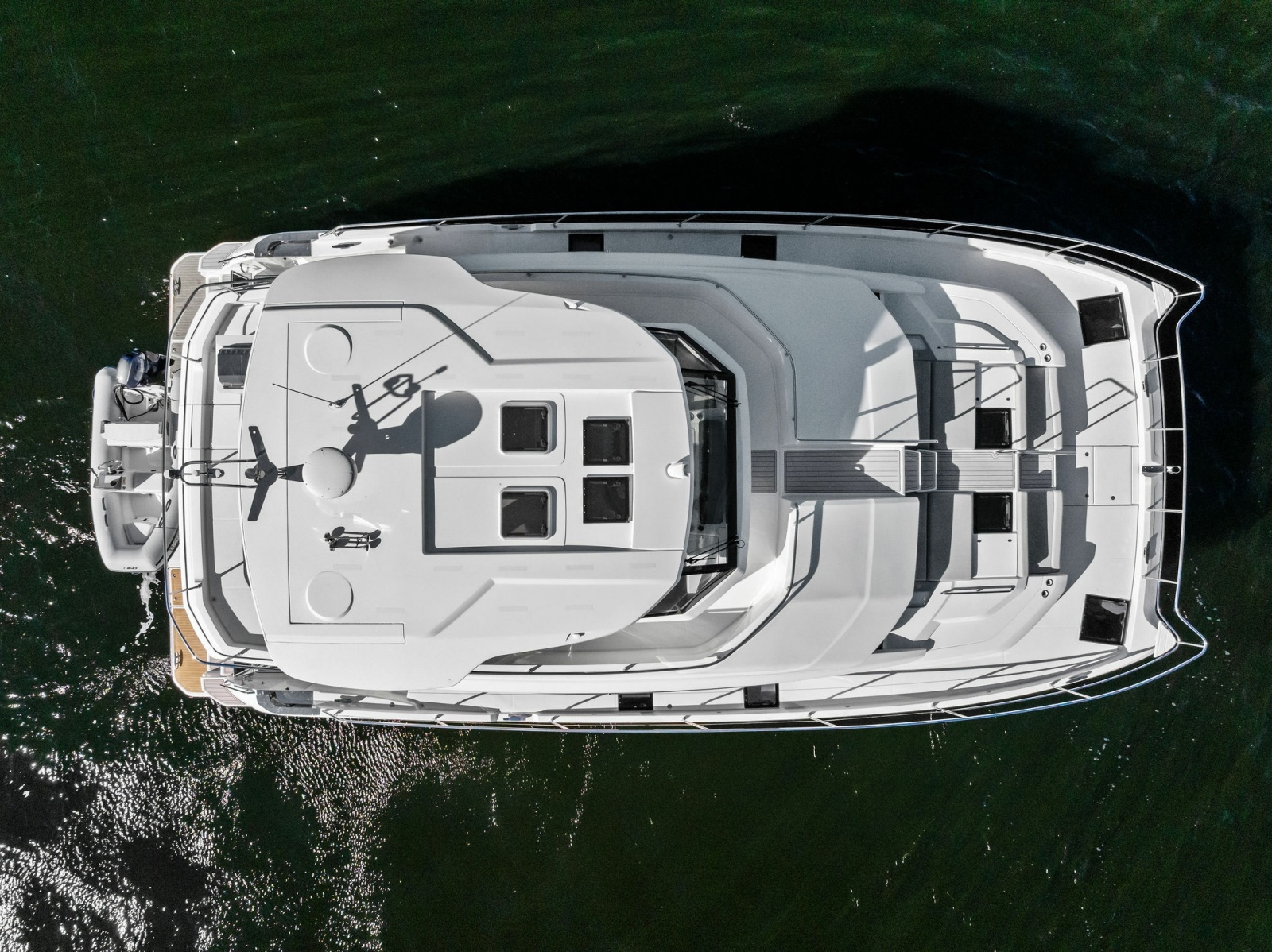 54' 2022 Aquila 54 Yacht