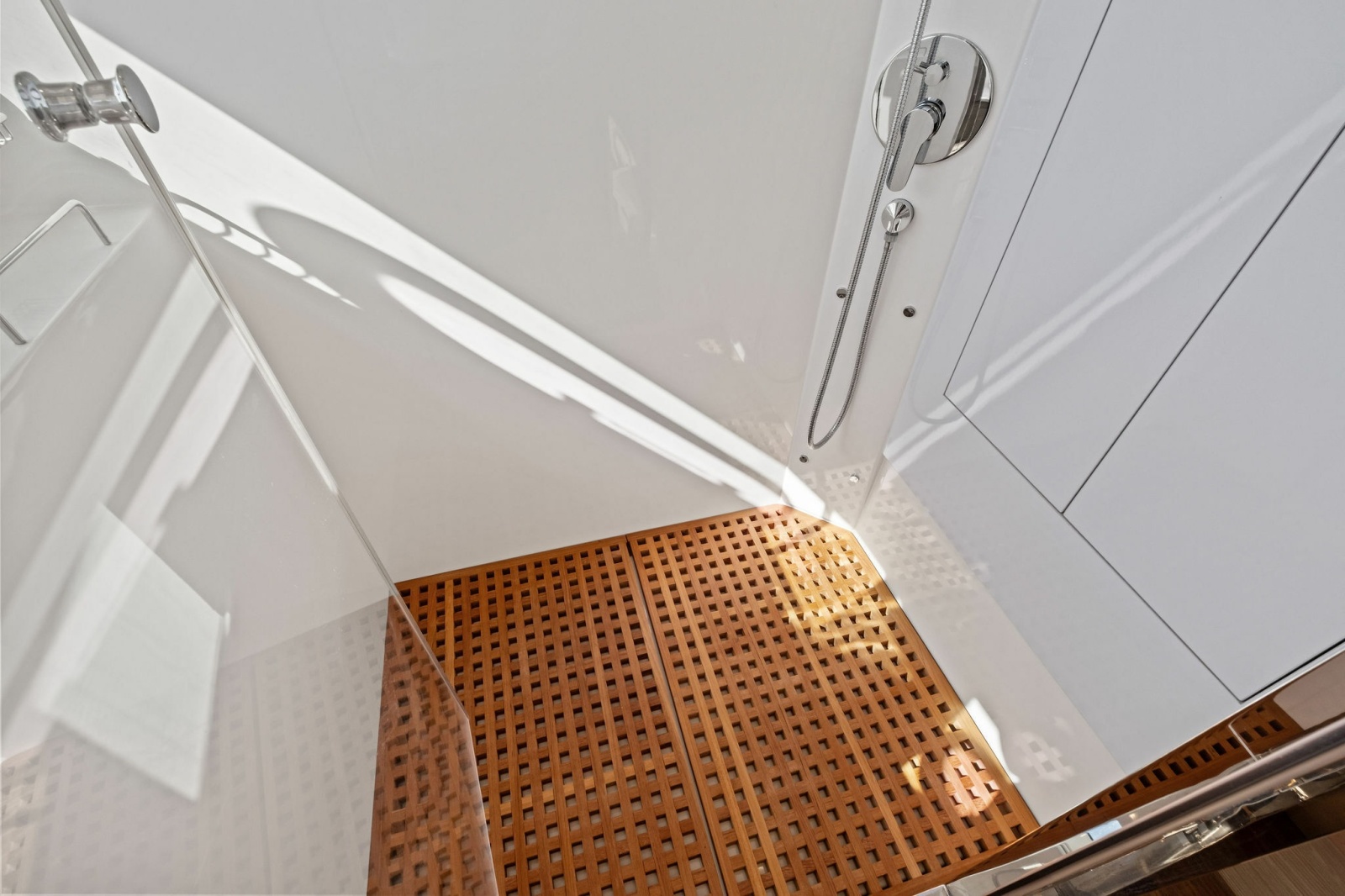 54' 2022 Aquila 54 Yacht