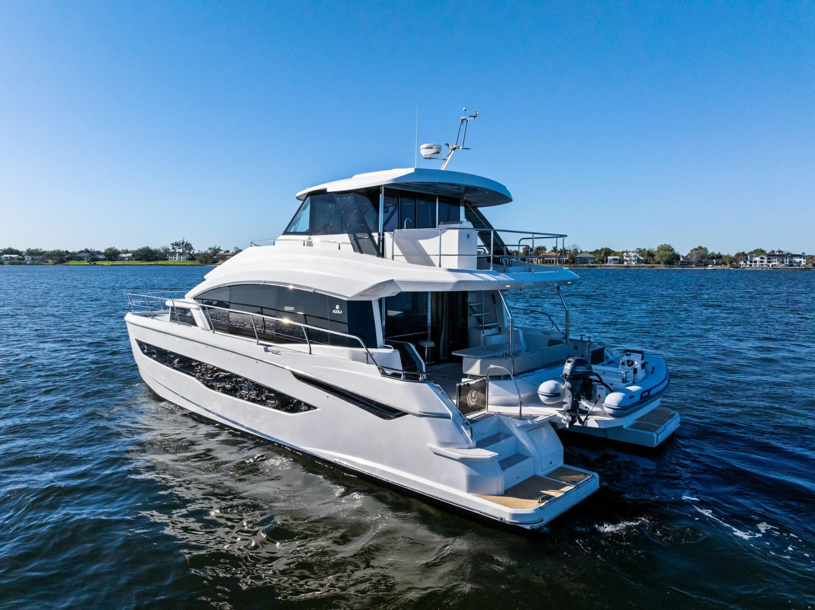 54' 2022 Aquila 54 Yacht