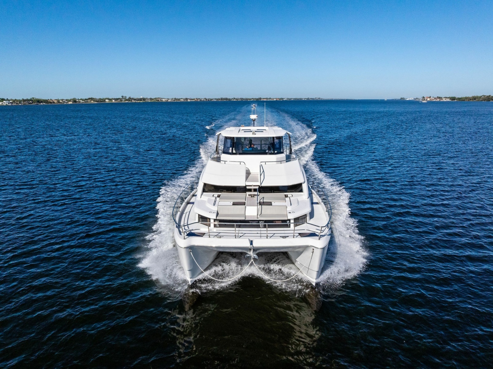 54' 2022 Aquila 54 Yacht