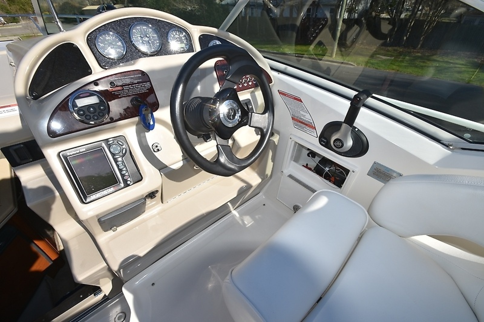 26' 2008 Sea Ray Sundancer 260