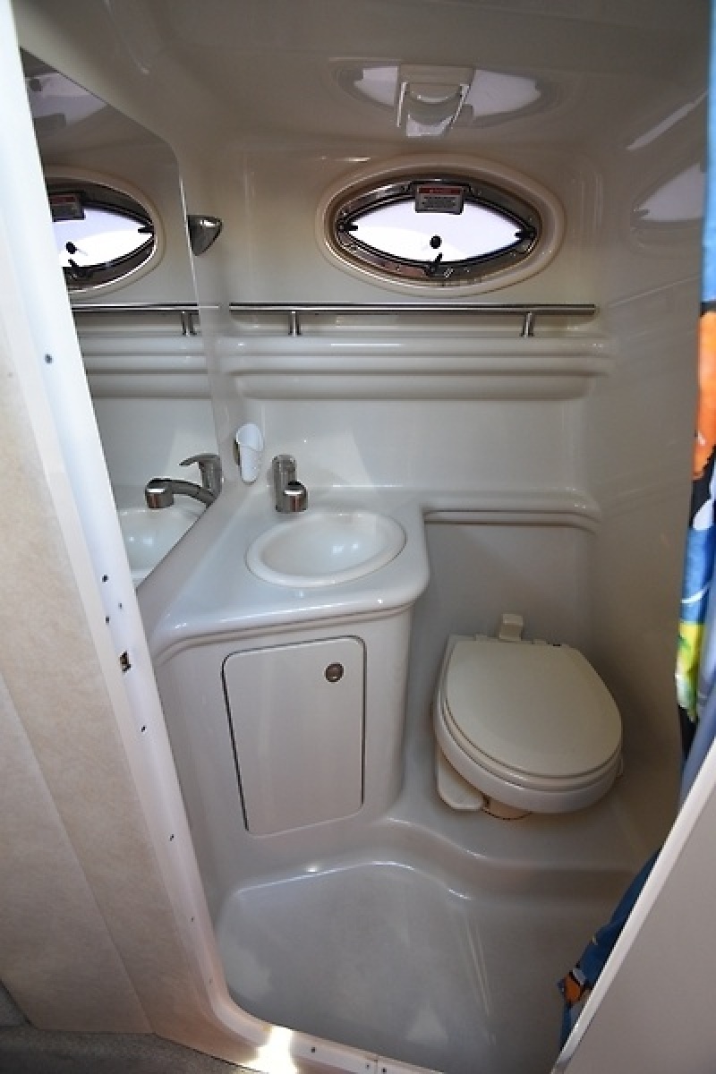 26' 2008 Sea Ray Sundancer 260