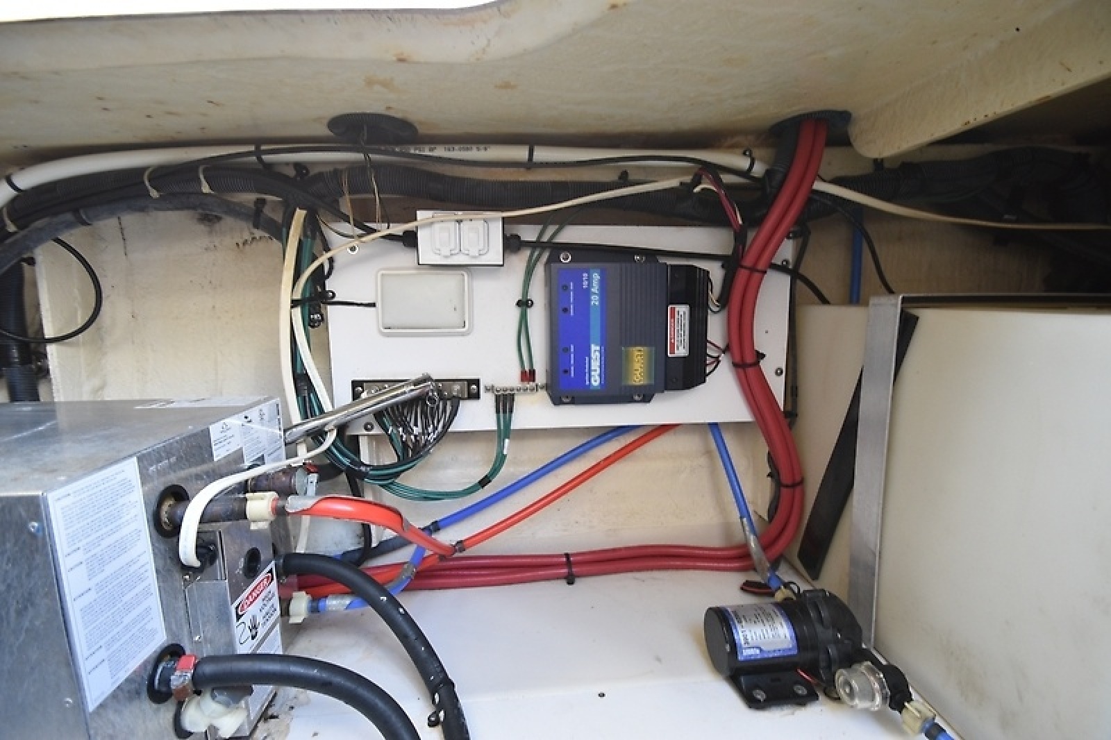 26' 2008 Sea Ray Sundancer 260