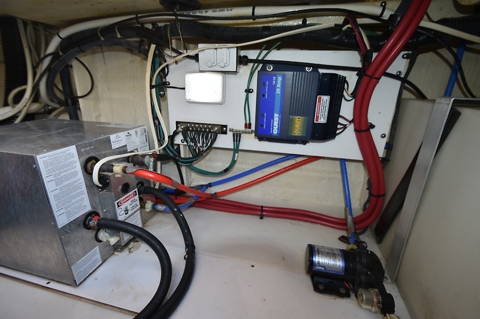 26' 2008 Sea Ray Sundancer 260