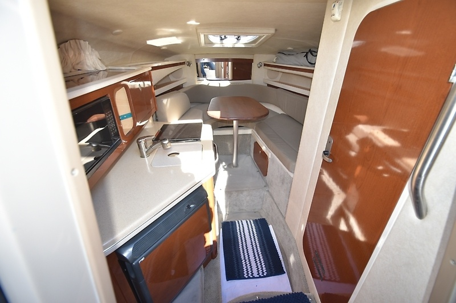 26' 2008 Sea Ray Sundancer 260