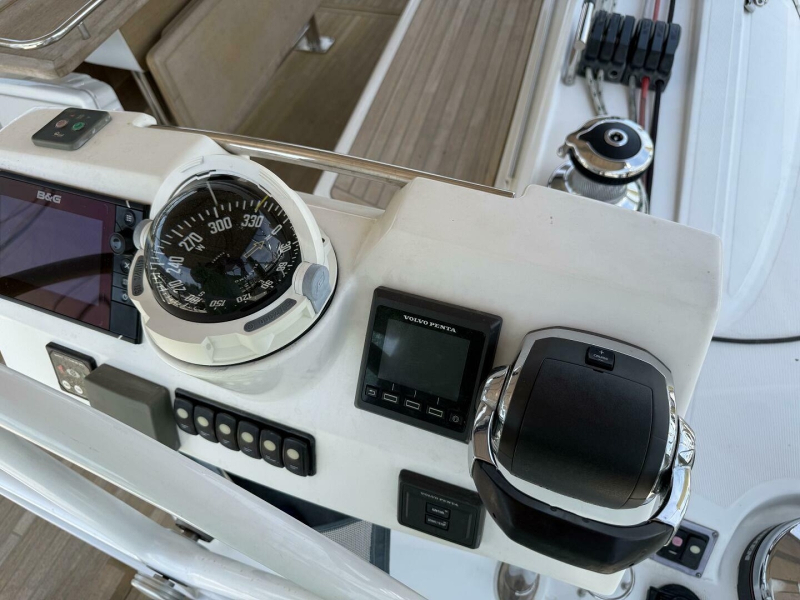 2016 Beneteau Oceanis 60
