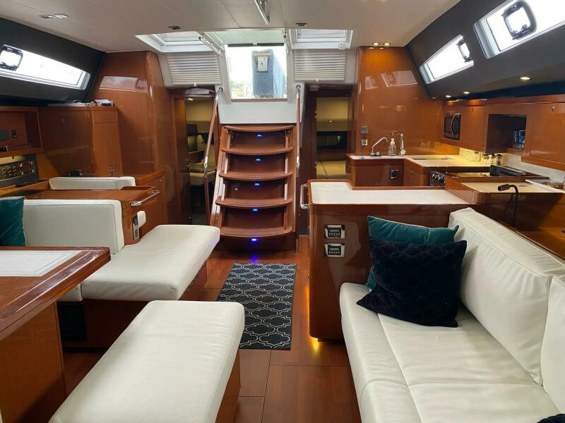 Blue Pearl 60ft Beneteau Yacht For Sale