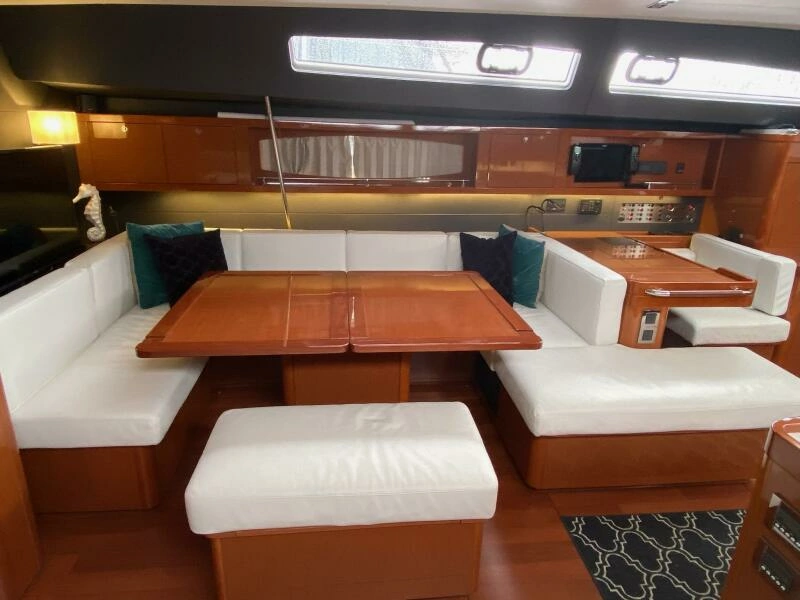 Blue Pearl 60ft Beneteau Yacht For Sale