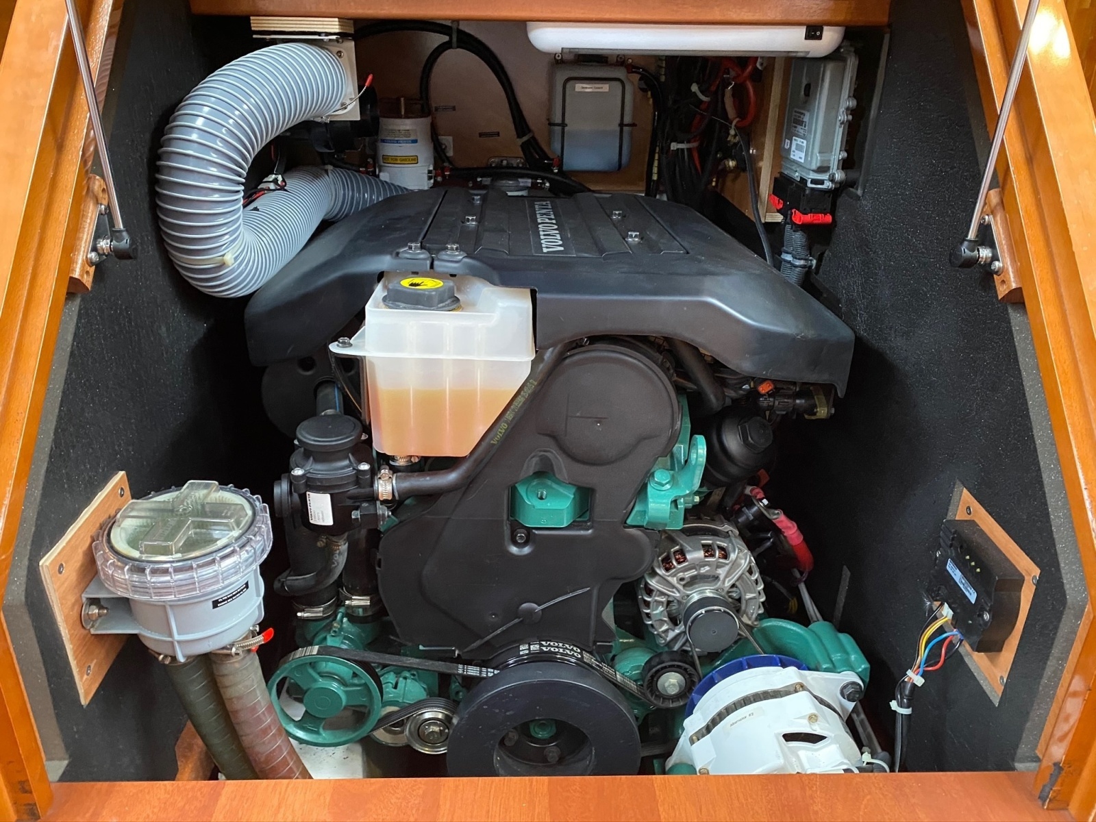 Blue Pearl 60ft Beneteau Yacht For Sale