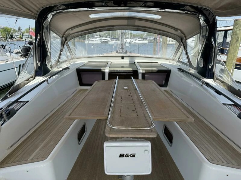 Blue Pearl 60ft Beneteau Yacht For Sale