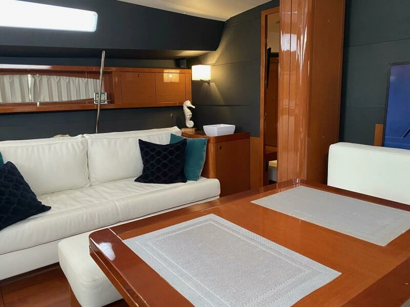 Blue Pearl 60ft Beneteau Yacht For Sale