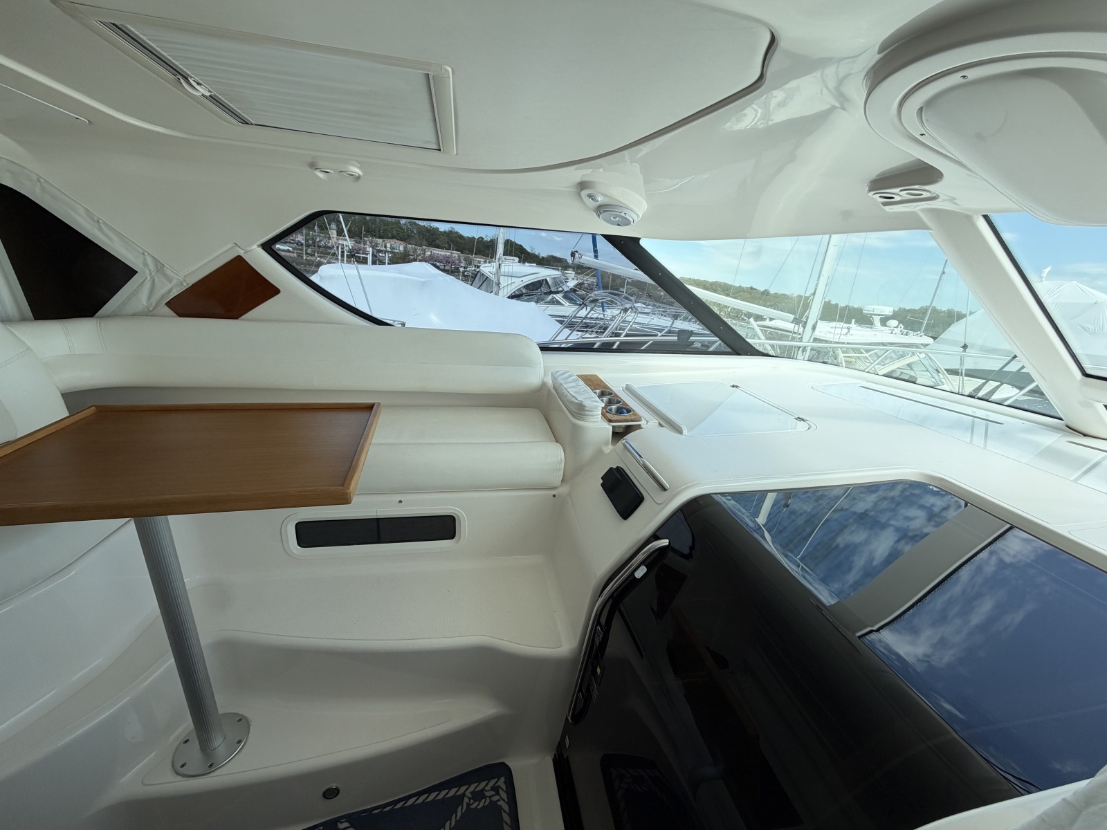 2006 Tiara Yachts 43 Sovran