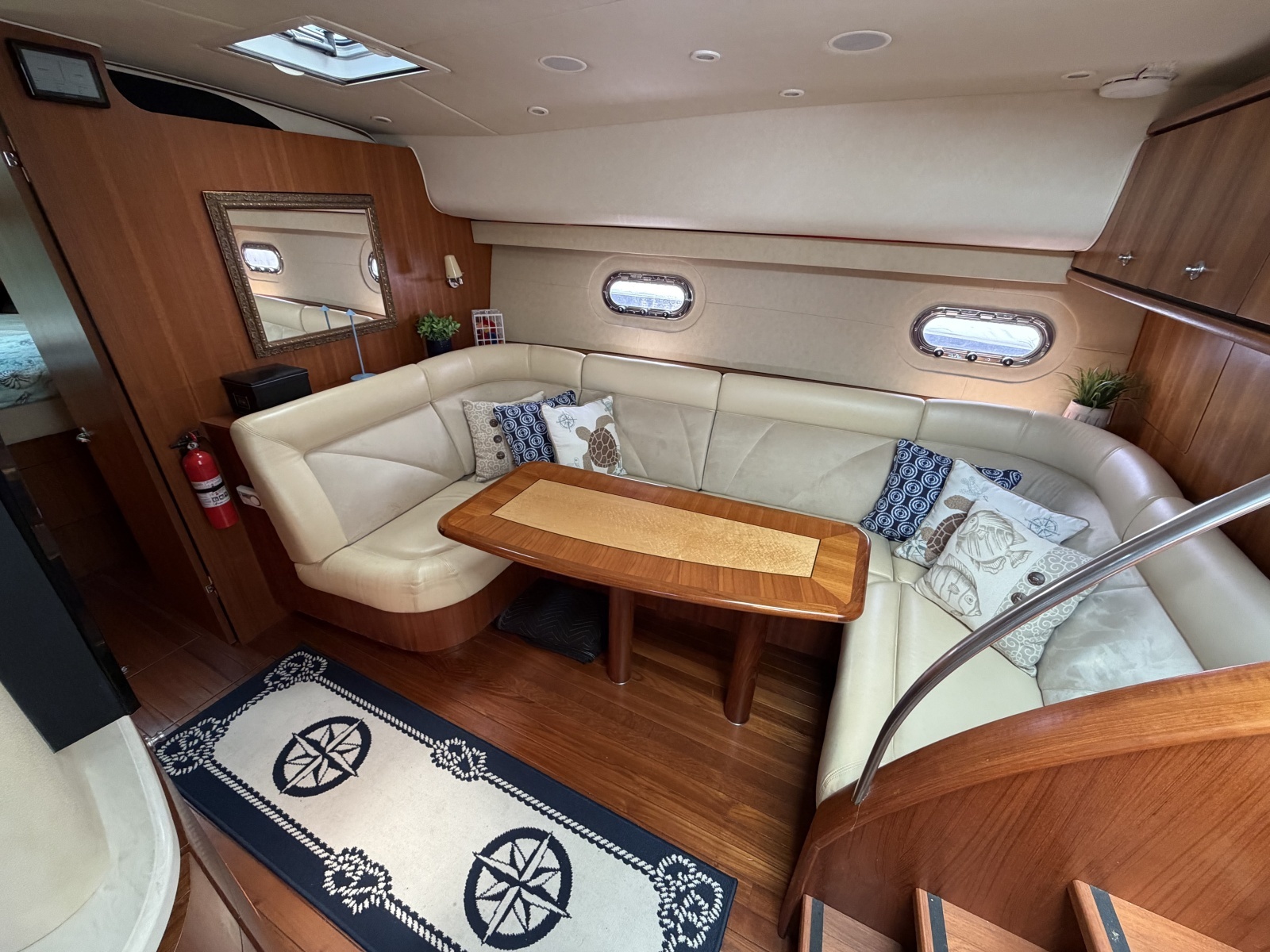2006 Tiara Yachts 43 Sovran