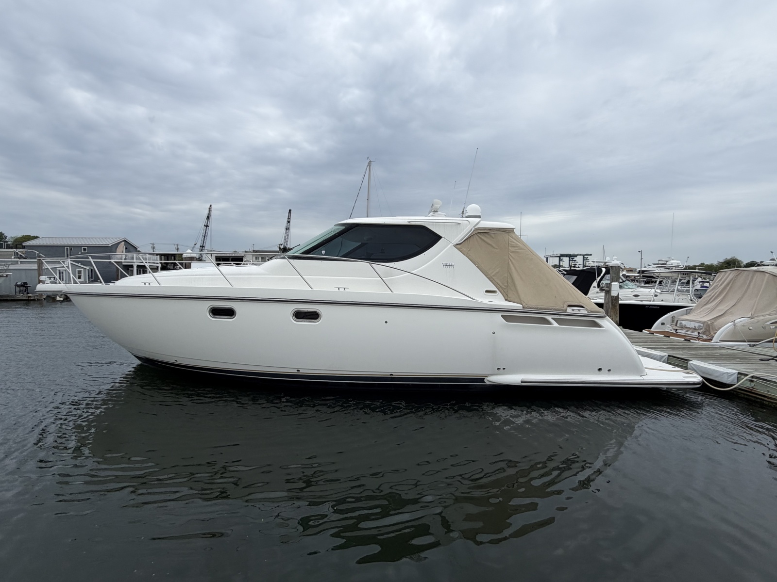 43' 2006 Tiara Yachts 43 Sovran