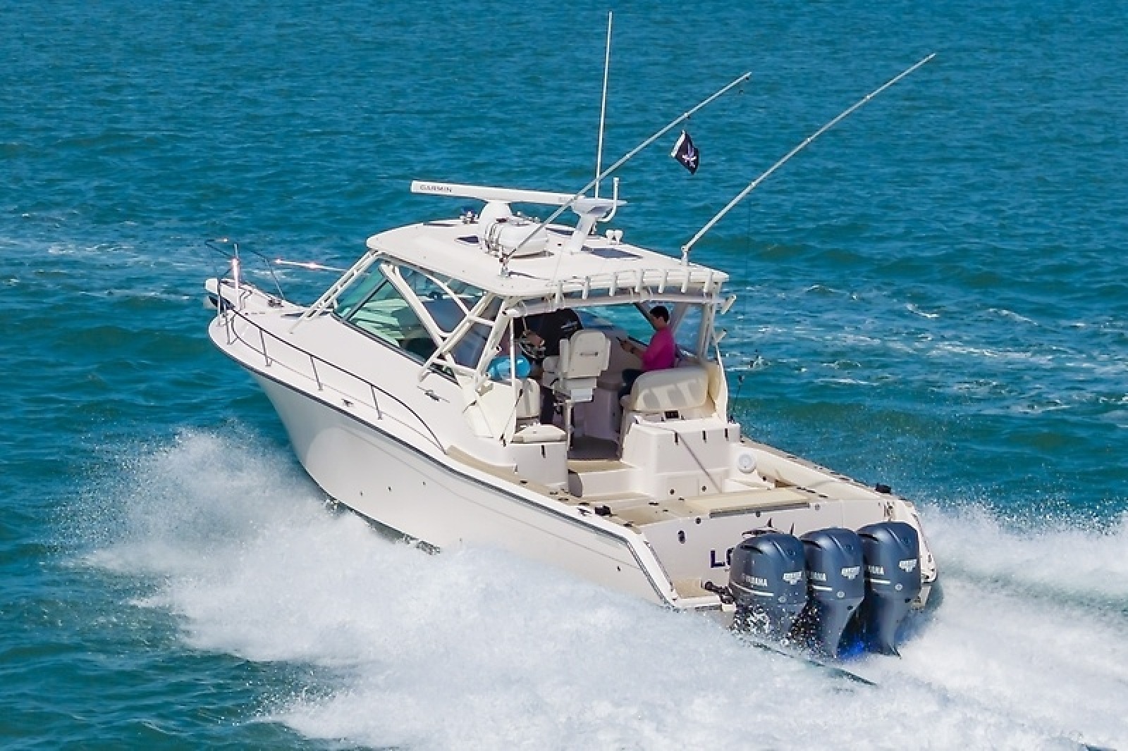 37' 2014 Grady-White Express 370