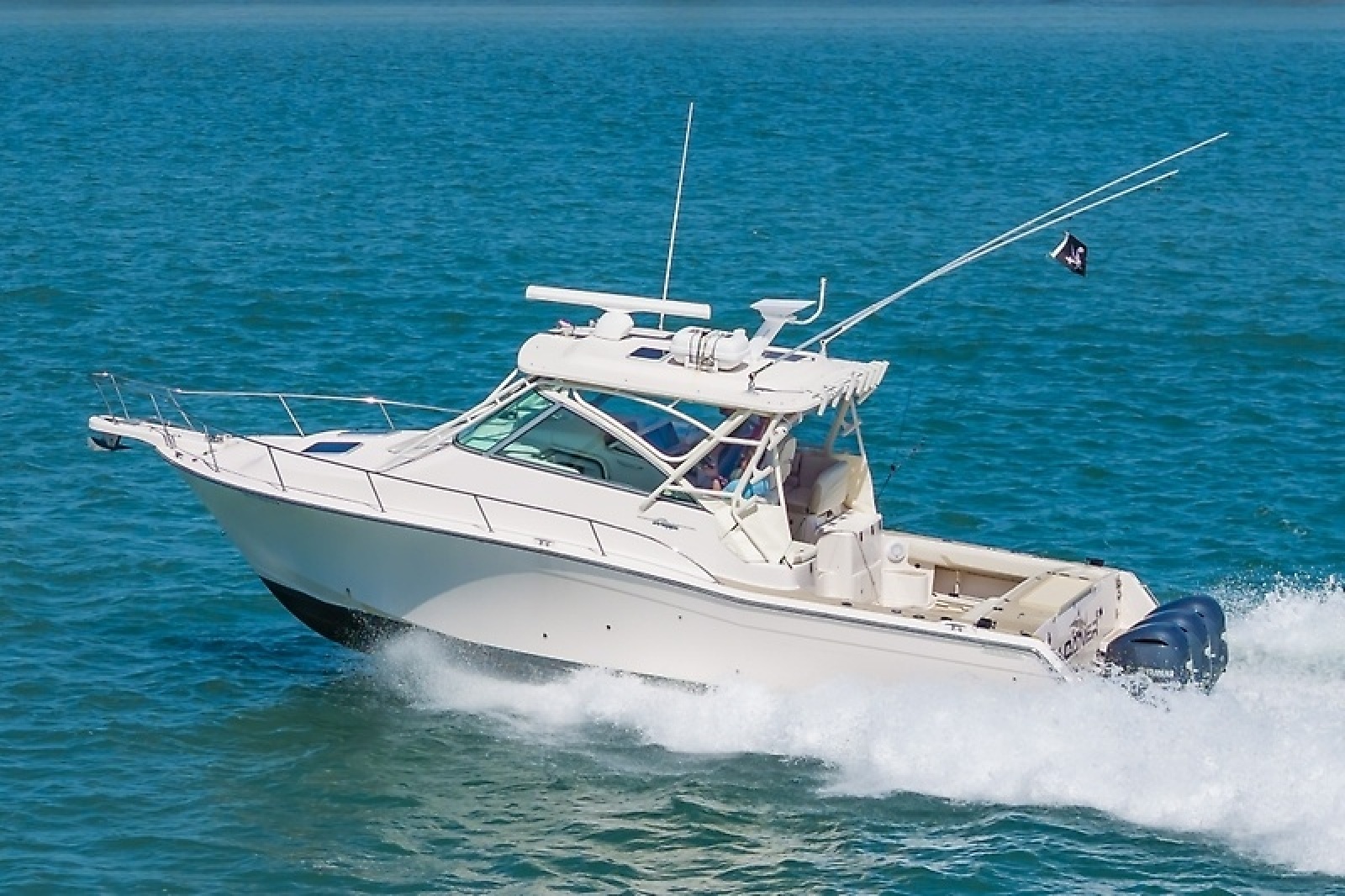 37' 2014 Grady-White Express 370