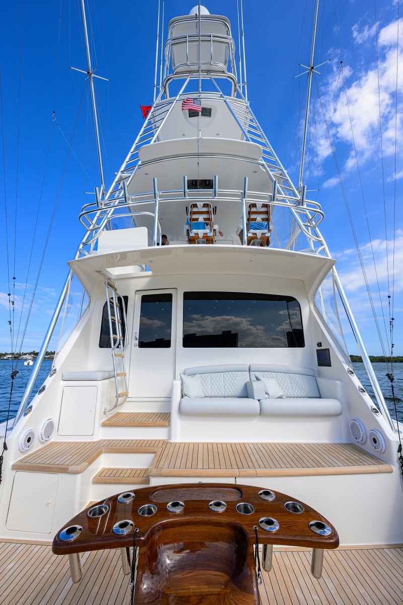 68' 2008 Viking 68 Convertible