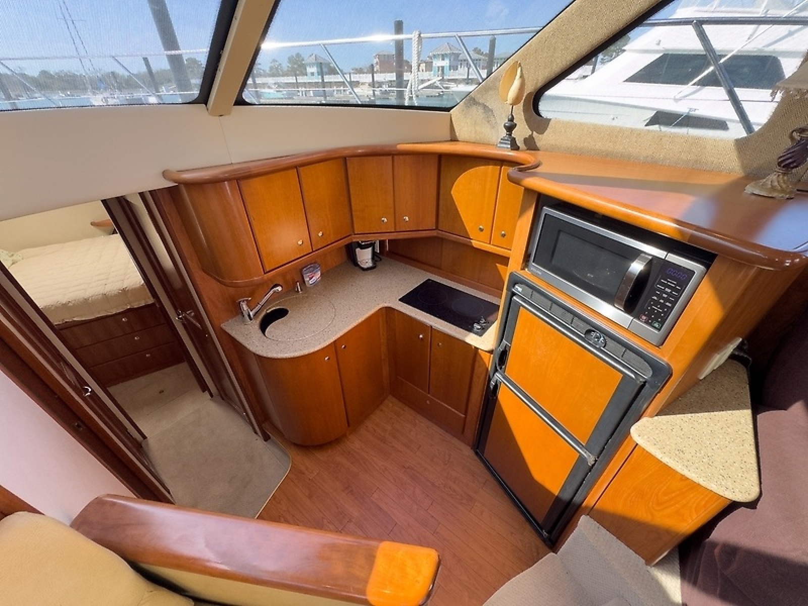 34' 2007 Silverton 34 Convertible