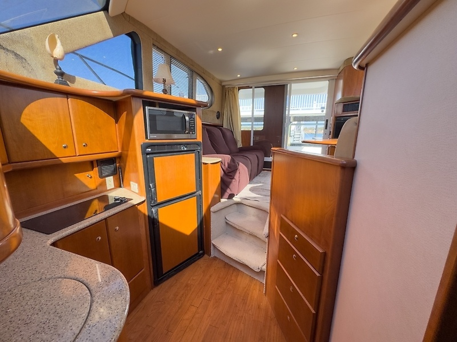 34' 2007 Silverton 34 Convertible