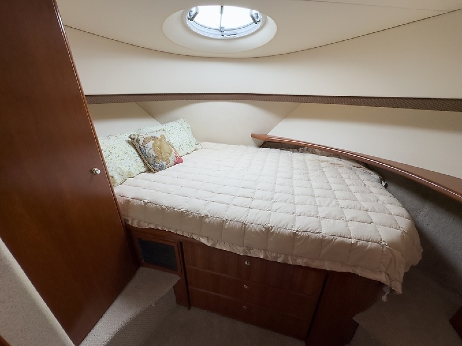 34' 2007 Silverton 34 Convertible