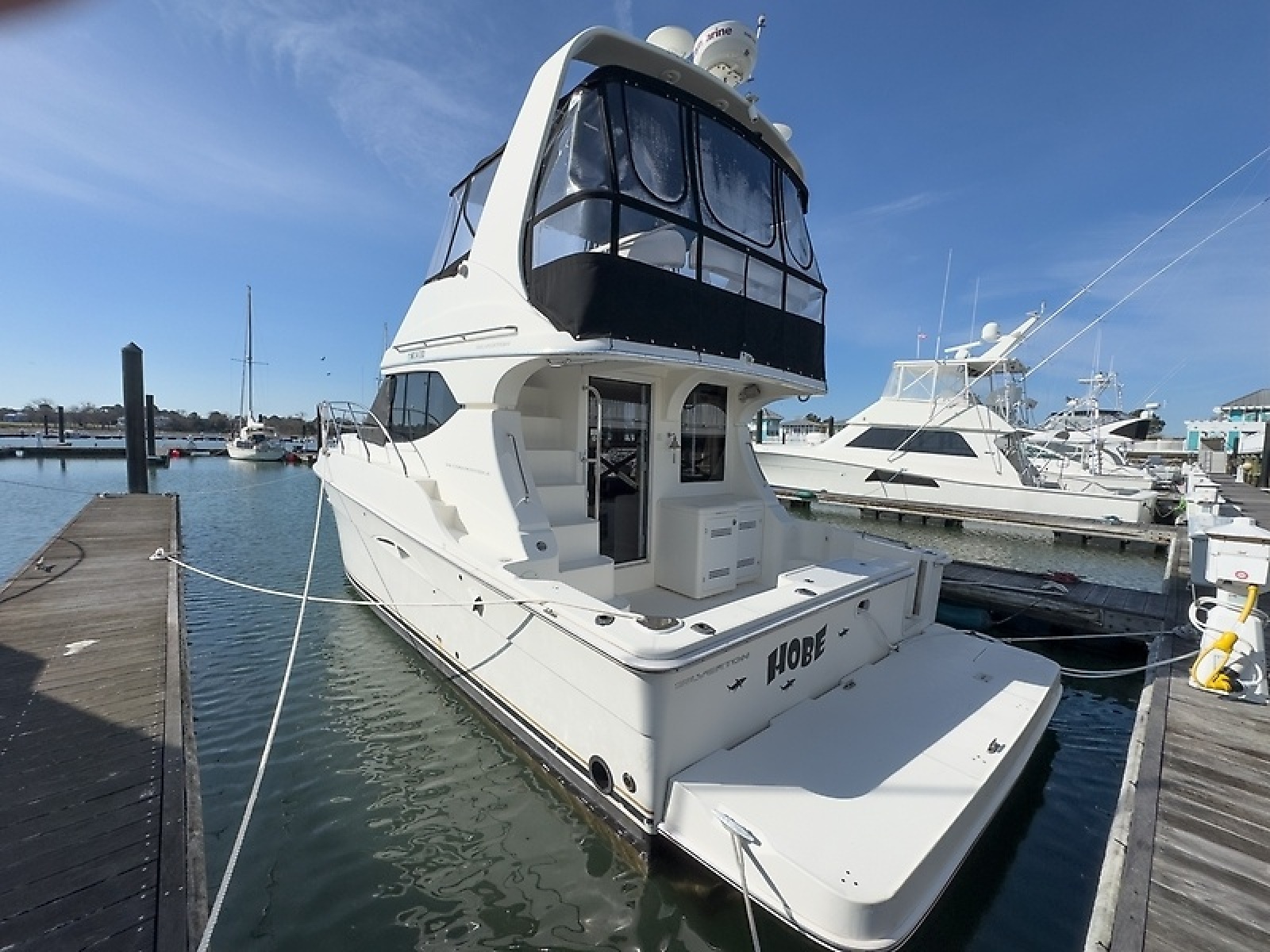 34' 2007 Silverton 34 Convertible