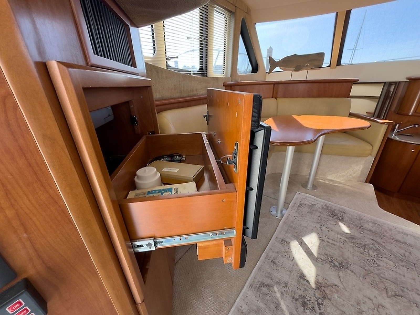 34' 2007 Silverton 34 Convertible