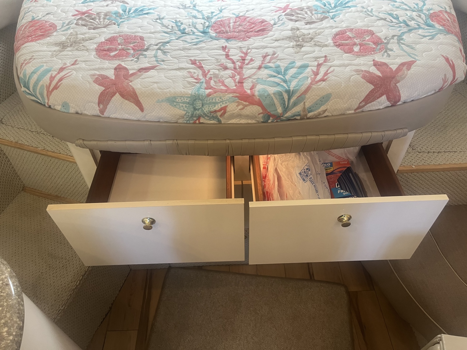 41' 1999 Maxum 4100 SCR