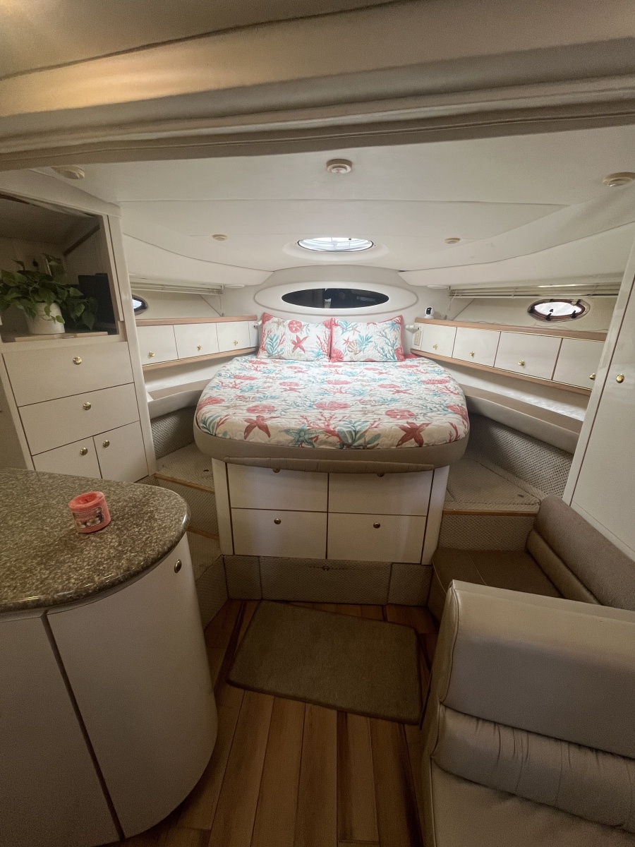 41' 1999 Maxum 4100 SCR