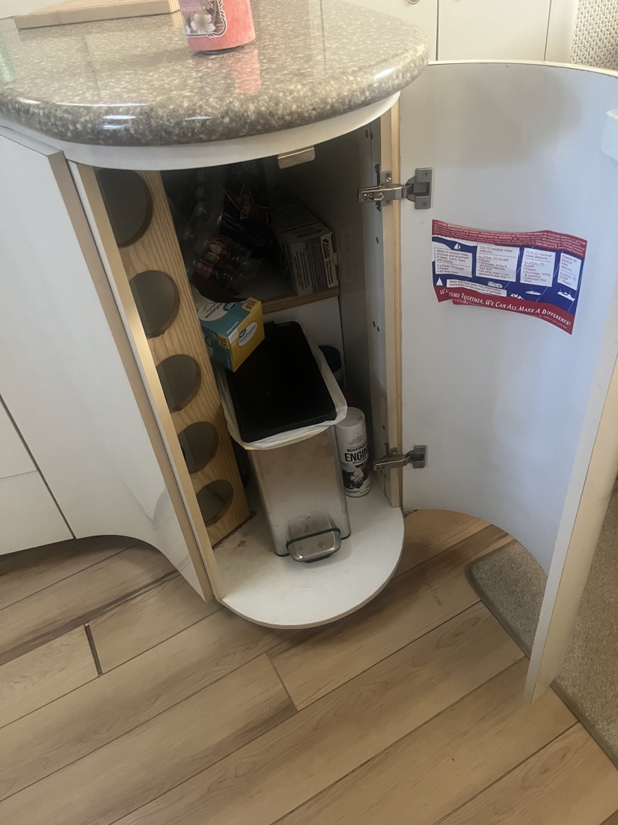 41' 1999 Maxum 4100 SCR