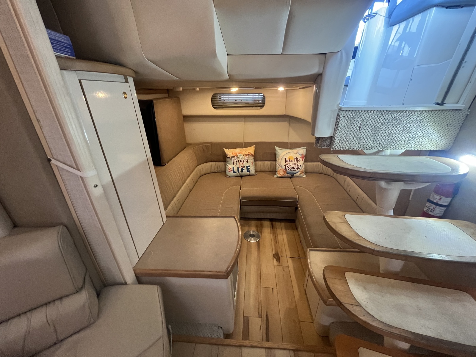 41' 1999 Maxum 4100 SCR