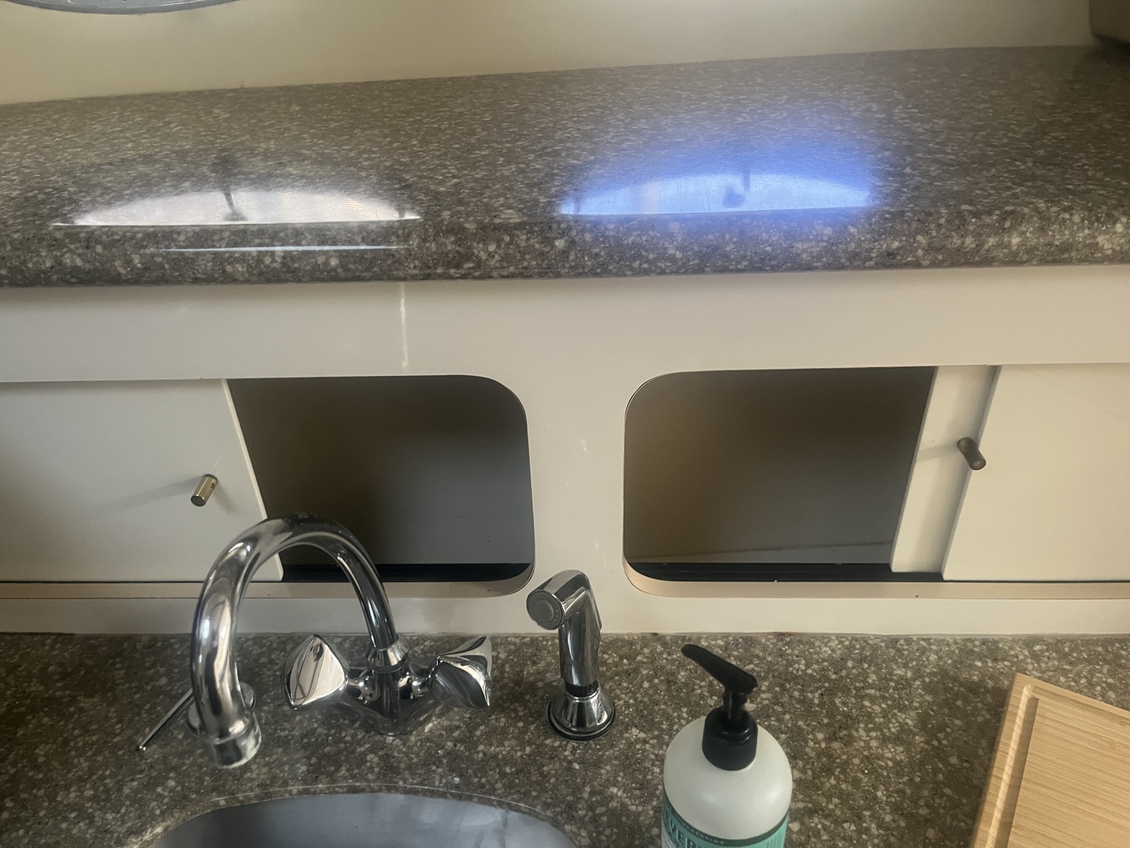 41' 1999 Maxum 4100 SCR