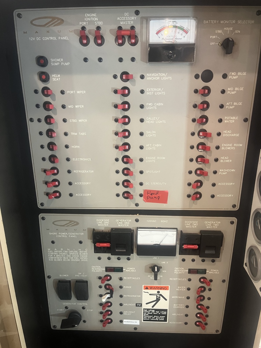 41' 1999 Maxum 4100 SCR