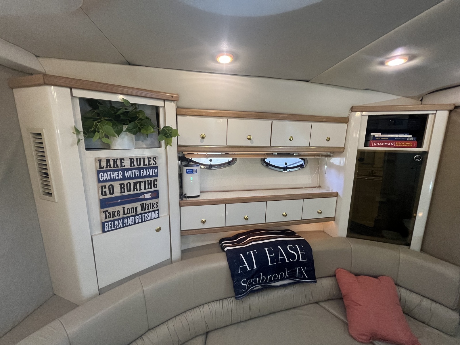 41' 1999 Maxum 4100 SCR