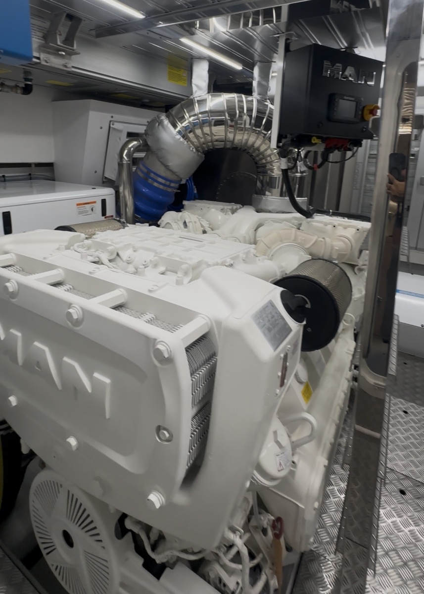 66' 2026 Astondoa 66 Flybridge