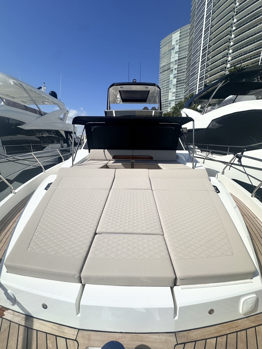 66' 2026 Astondoa 66 Flybridge