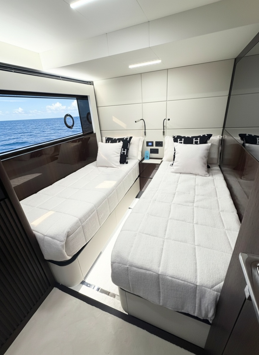 66' 2026 Astondoa 66 Flybridge