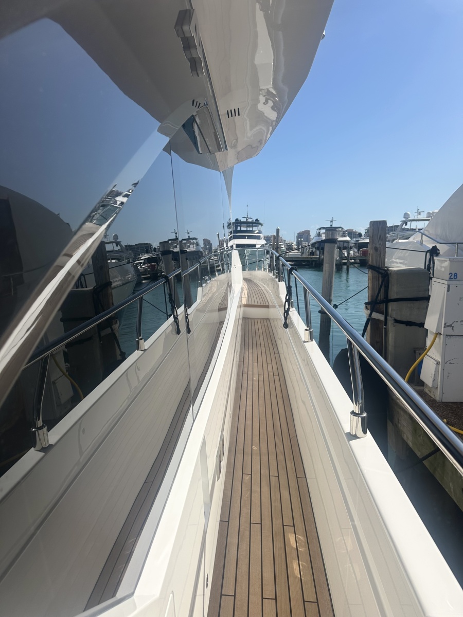 66' 2026 Astondoa 66 Flybridge