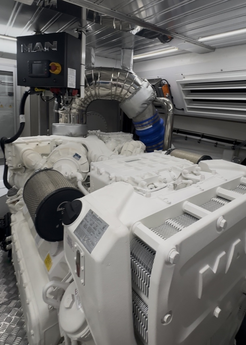 66' 2026 Astondoa 66 Flybridge