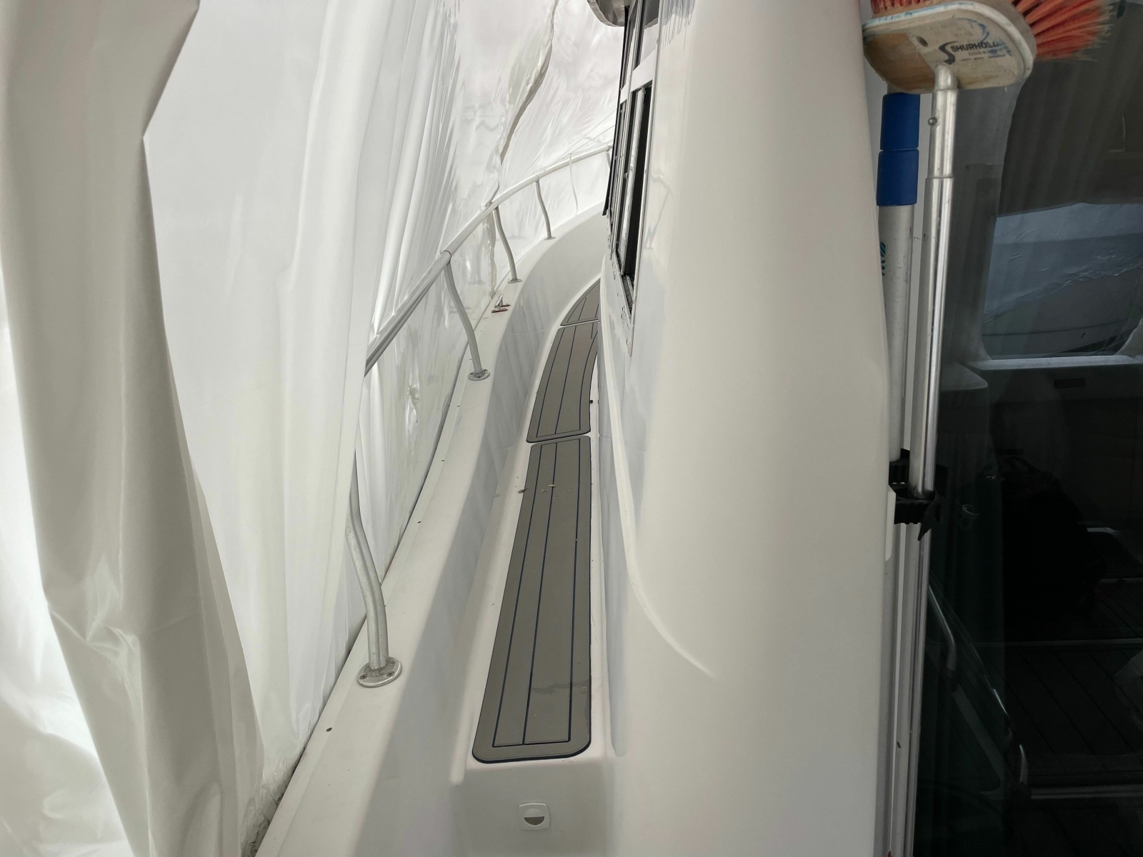 1998 Mainship 350 Trawler