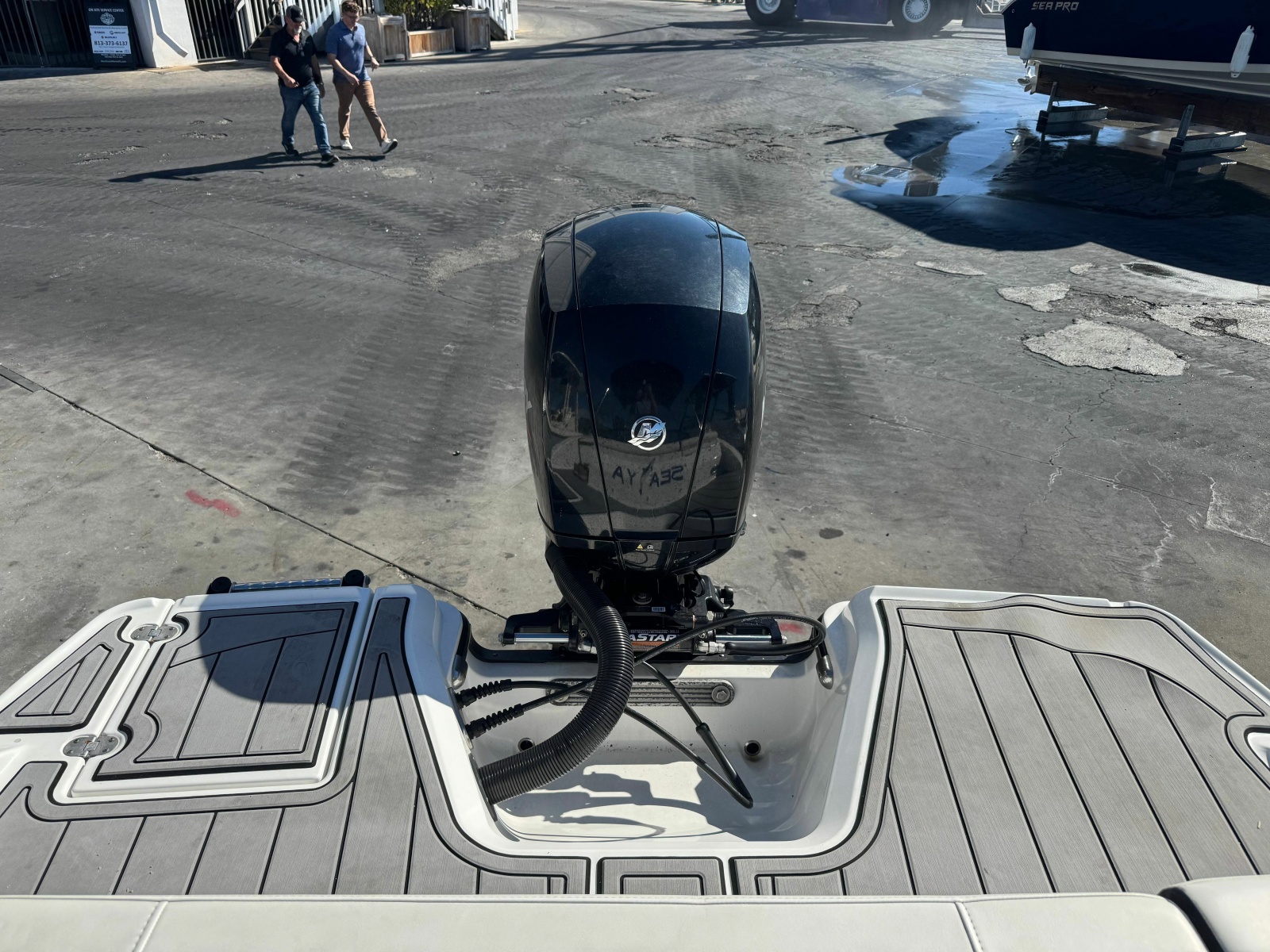 20' 2020 Monterey M-205