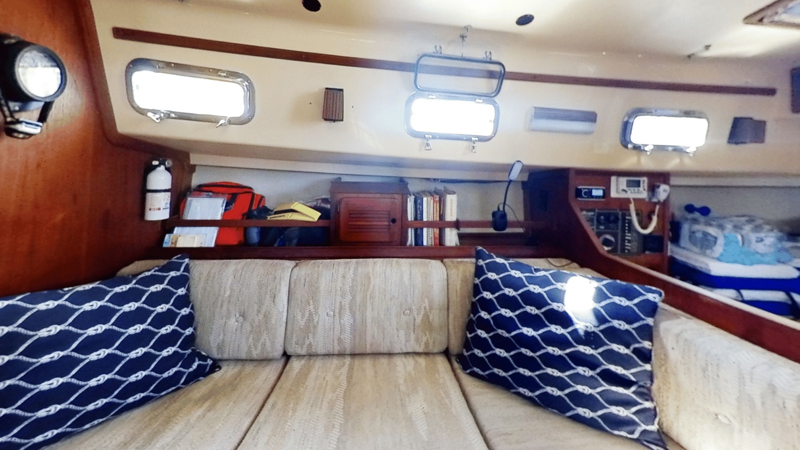 31' 1987 Island Packet 31