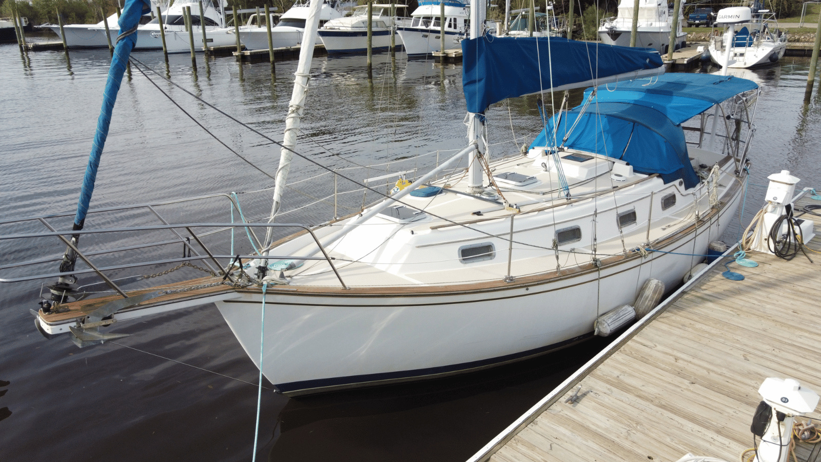 31' 1987 Island Packet 31