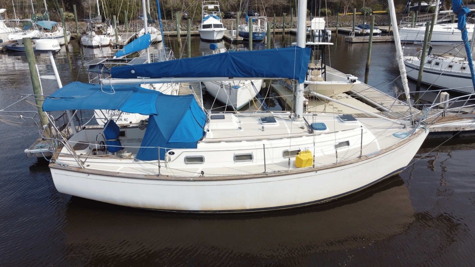 31' 1987 Island Packet 31