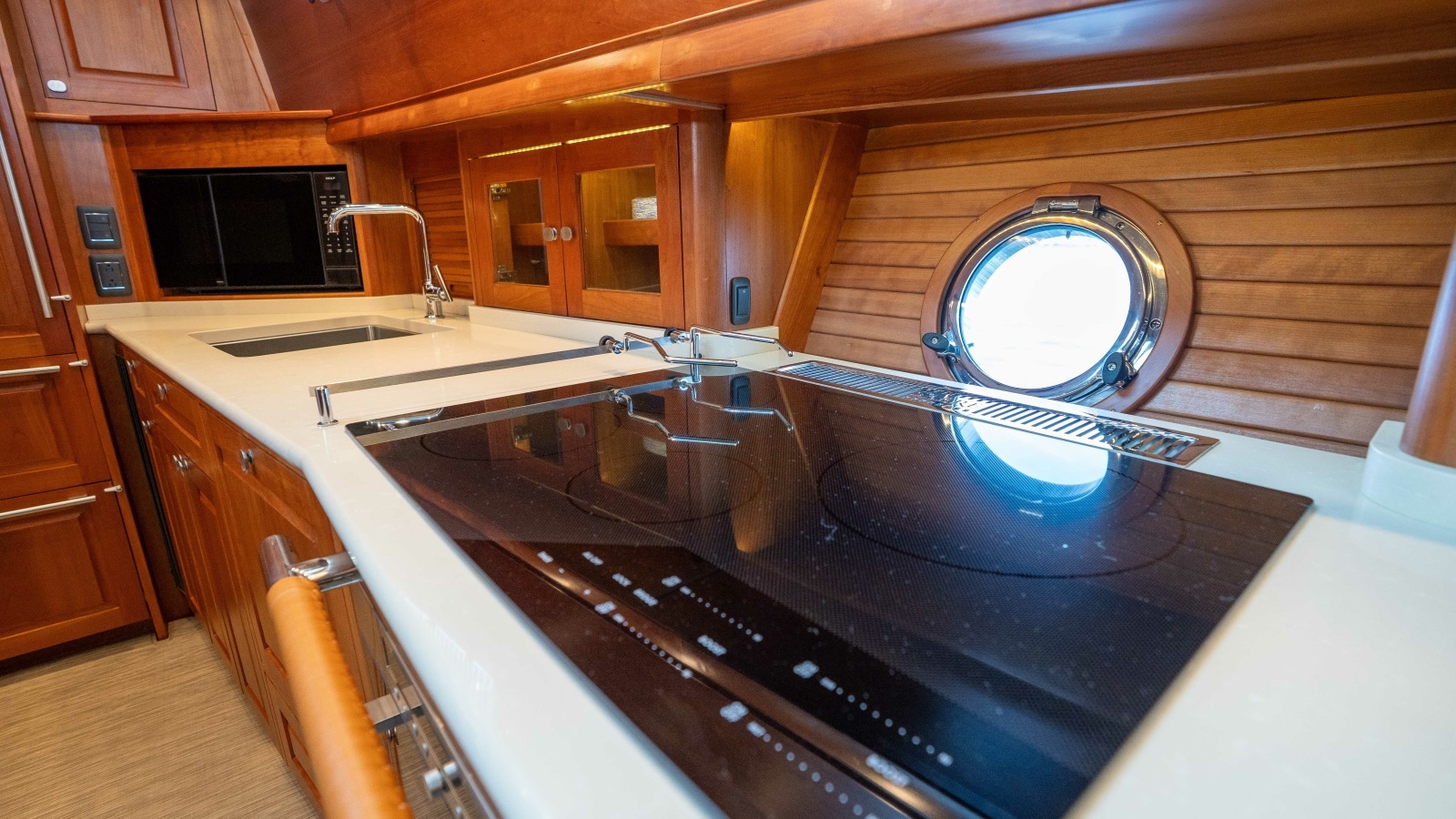 SANDCRAB 66ft Sabre Yacht For Sale